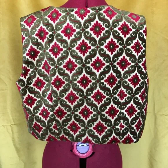 Handmade tie front vest made from vintage fabric - Picture 5 of 9